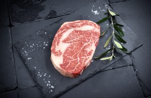 Alyvuogėmis maitintos (Olive fed)  WAGYU RIB EYE STEIKAS 300 g.