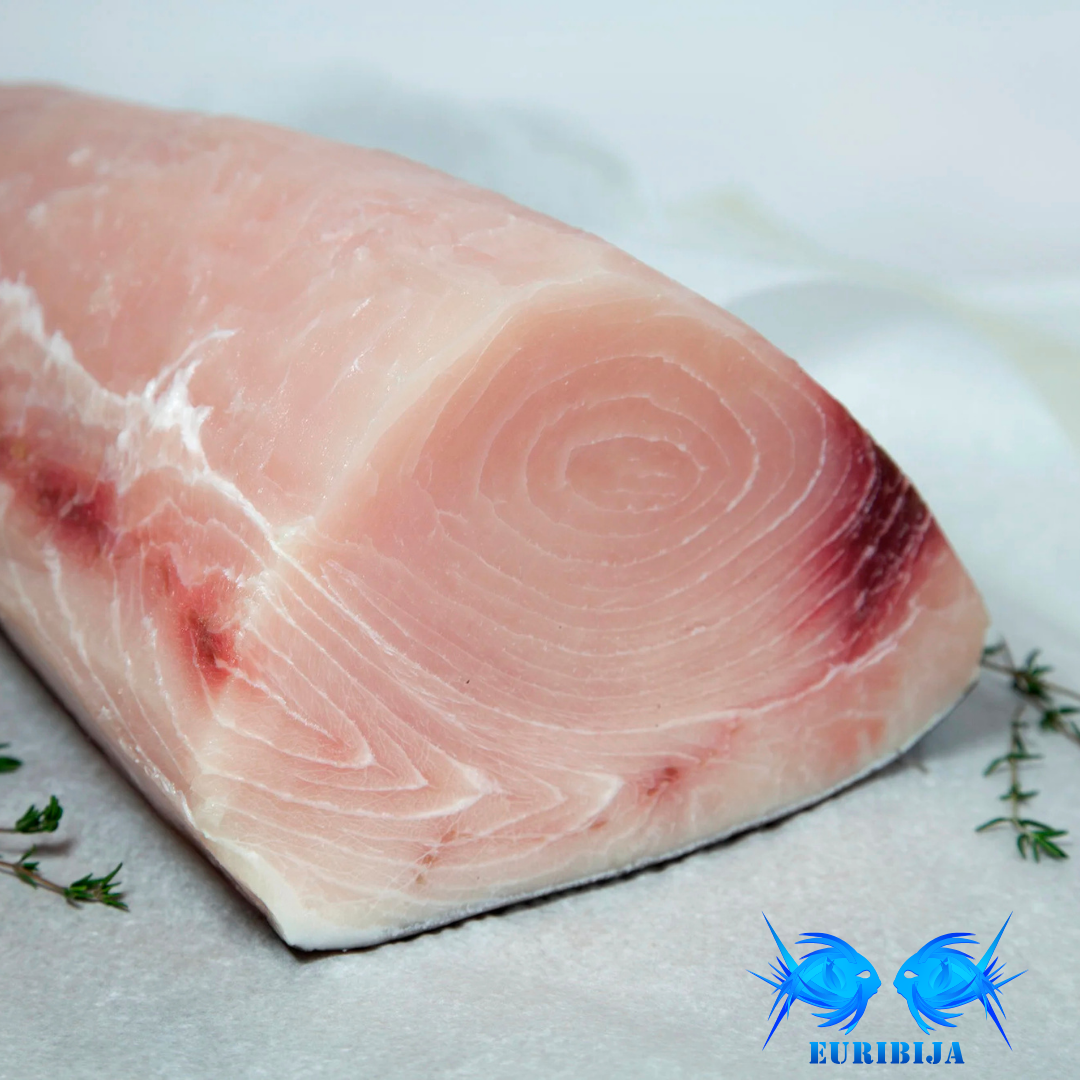 Kardžuvės nugarinė išpjova